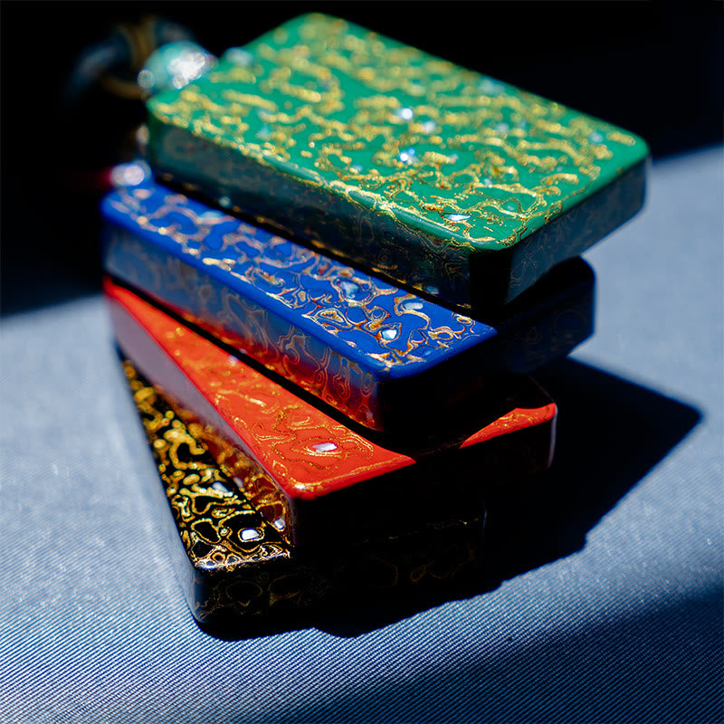 Collier pendentif de protection en bois de santal, laqué et orné de Buddha Stones, réalisé à la main. - image 25