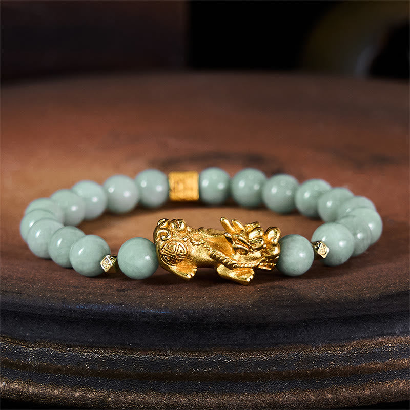 Bracelet de perles de jade porte-bonheur et prospérité avec breloque Pi Xiu dorée en Buddha Stones - image 2
