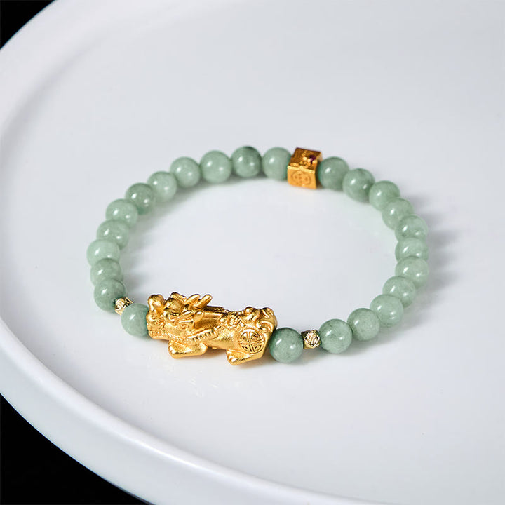 Bracelet de perles de jade porte-bonheur et prospérité avec breloque Pi Xiu dorée en Buddha Stones - image 12