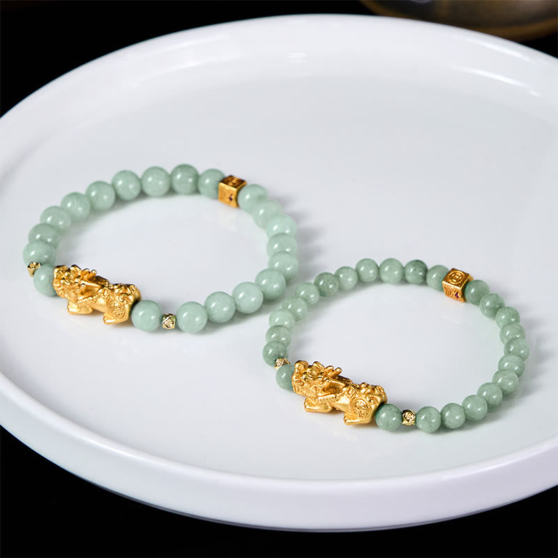 Bracelet de perles de jade porte-bonheur et prospérité avec breloque Pi Xiu dorée en Buddha Stones - image 17