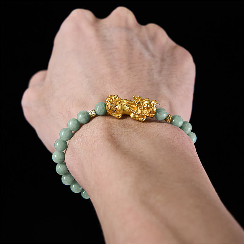 Bracelet de perles de jade porte-bonheur et prospérité avec breloque Pi Xiu dorée en Buddha Stones - image 15