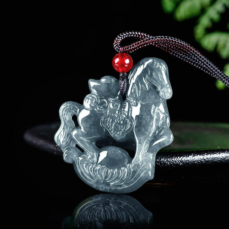 Collier pendentif en corde de jade de lingot de chance et de prospérité de l'année du cheval de Buddha Stones - image 2