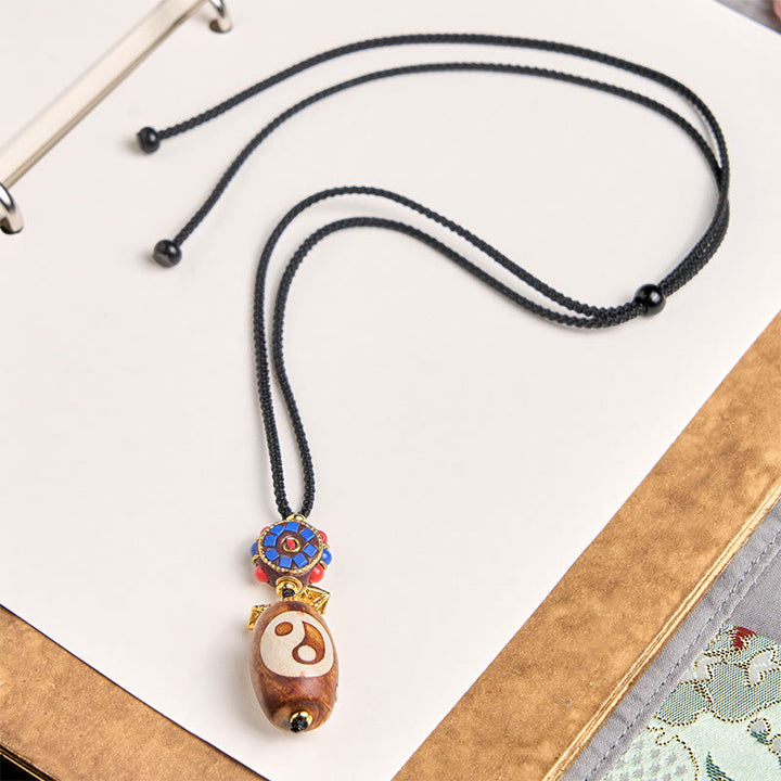 Collier pendentif en agate Dzi à neuf yeux, motif Yin Yang Bagua tibétain, pierre de Buddha Stones, symbole de bénédiction, orné de pierres de Bouddha et de pierres Dzi. - image 3