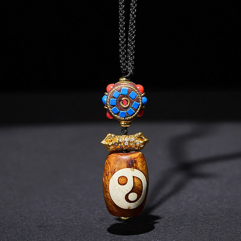 Collier pendentif en agate Dzi à neuf yeux, motif Yin Yang Bagua tibétain, pierre de Buddha Stones, symbole de bénédiction, orné de pierres de Bouddha et de pierres Dzi. - Agate - image 0