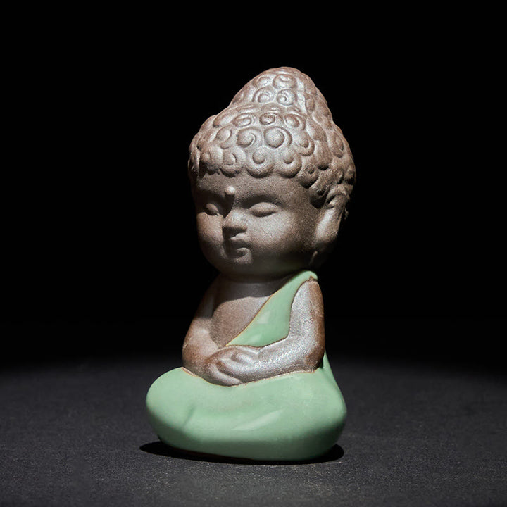 Statue de Buddha Stones en céramique représentant un moine en prière et méditation, symbole de sérénité et de décoration intérieure. - image 20