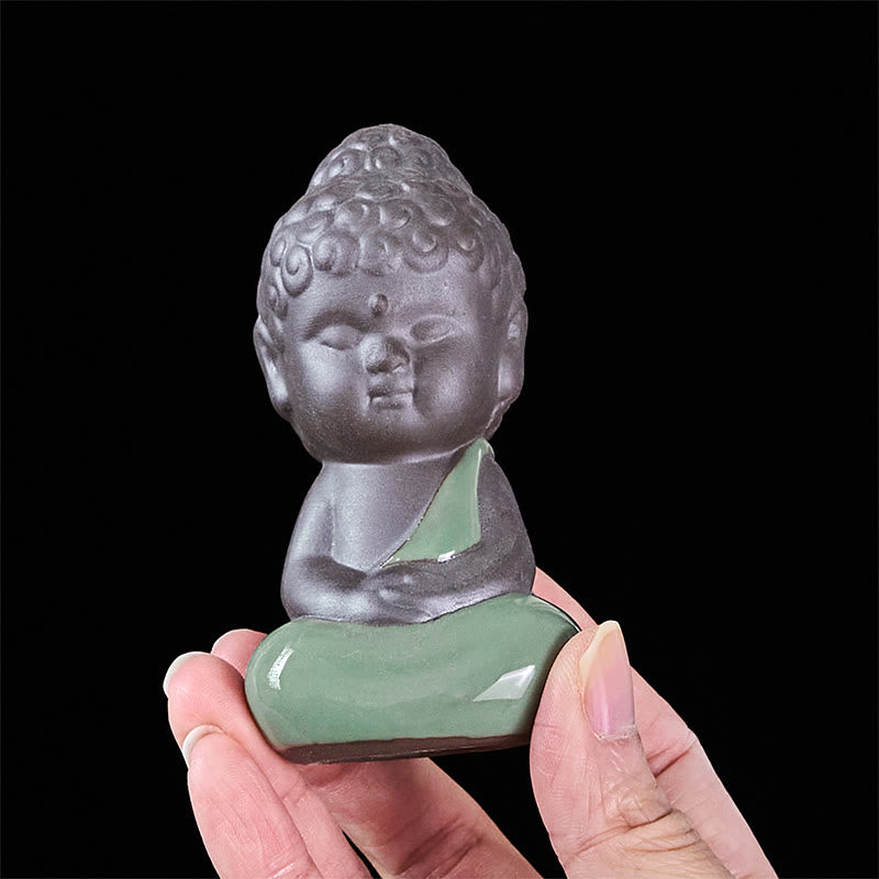 Statue de Buddha Stones en céramique représentant un moine en prière et méditation, symbole de sérénité et de décoration intérieure. - image 28