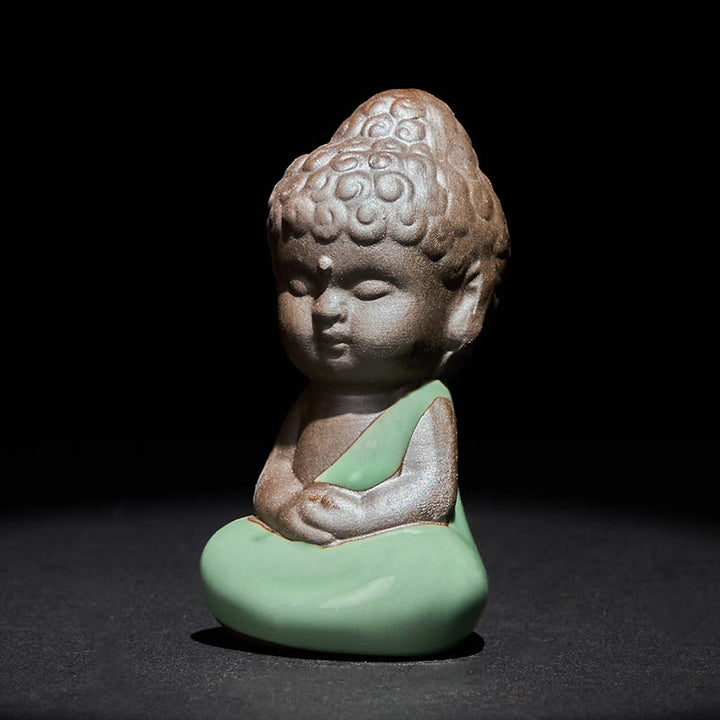 Statue de Buddha Stones en céramique représentant un moine en prière et méditation, symbole de sérénité et de décoration intérieure. - image 19