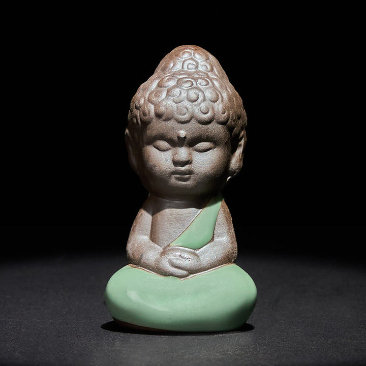 Statue de Buddha Stones en céramique représentant un moine en prière et méditation, symbole de sérénité et de décoration intérieure. - Méditation 4,5*4,5*9 cm - image 18