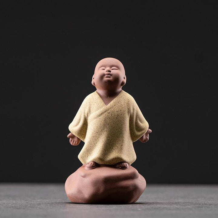 Buddha Stones, moine reposant le regard tourné vers le ciel, décoration en céramique, symbole de compassion pour la maison - Moine jaune regardant vers le haut 6,5*4,5*10 cm - image 0