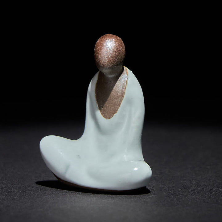 Buddha Stones Petite statue de Bouddha informe en céramique méditant, décoration zen pour la maison 4*2,5*5cm - Bouddha 4*2,5*5 cm - image 0