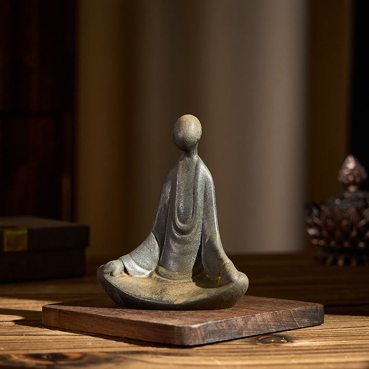 Statue de Buddha Stones en pierre, faite à la main, représentant un Bouddha assis informe en poudre de fer et en résine rouille. Décoration - image 6