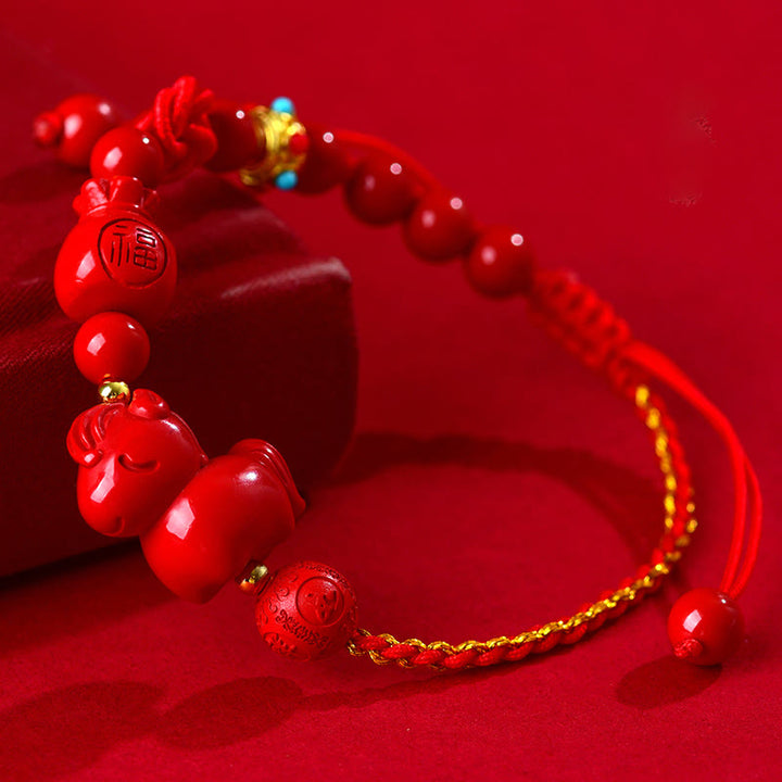 Bracelet porte-bonheur en cinabre naturel Buddha Stones, année du Cheval, symbole Fu, sac de bénédiction - Cinabre (Tour de poignet 14-18 cm) - image 0