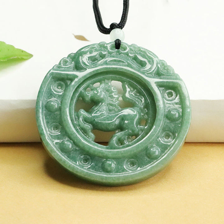 Buddha Stones Collier pendentif en jade rond porte-bonheur, année du Cheval, avec cordon, symbole de l'année du Cheval - Cheval - image 0