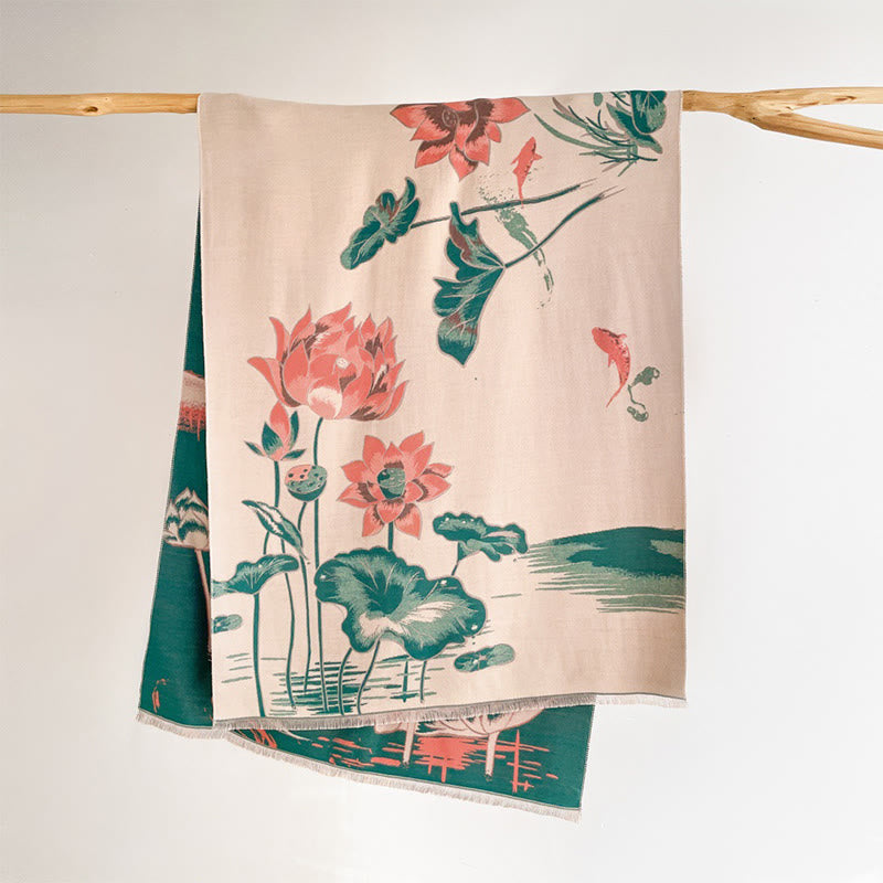 Écharpe-châle douillette à motif de Buddha Stones, de lotus, de carpes koï et de libellule - image 1