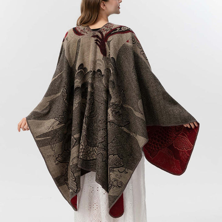 Écharpe-châle chaude et confortable à motif vagues et poissons koi en Buddha Stones - image 4