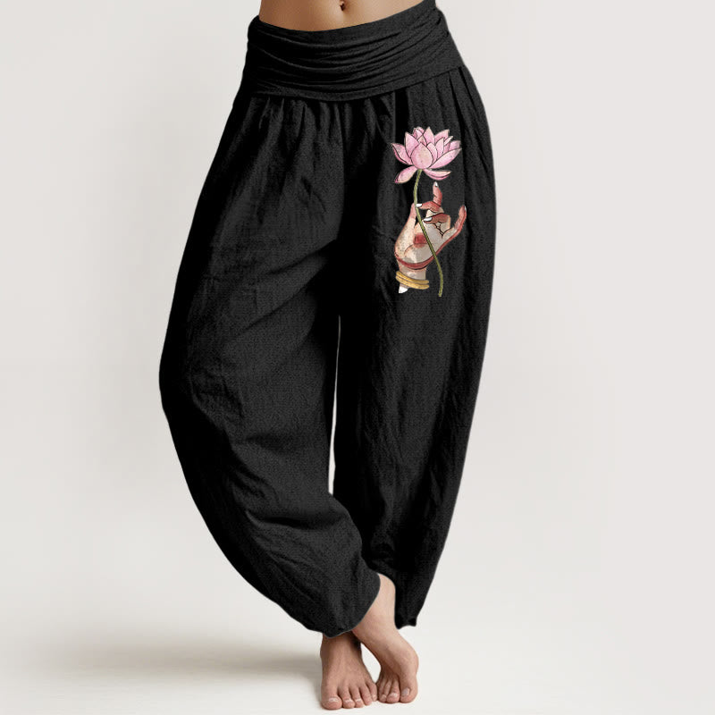 Pantalon harem en coton à taille élastique pour femme, Buddha Stones tenant une main et d'un délicat motif de lotus. - Bleu ardoise foncé - US16，UK/AU20，EU48 (3XL) - image 0