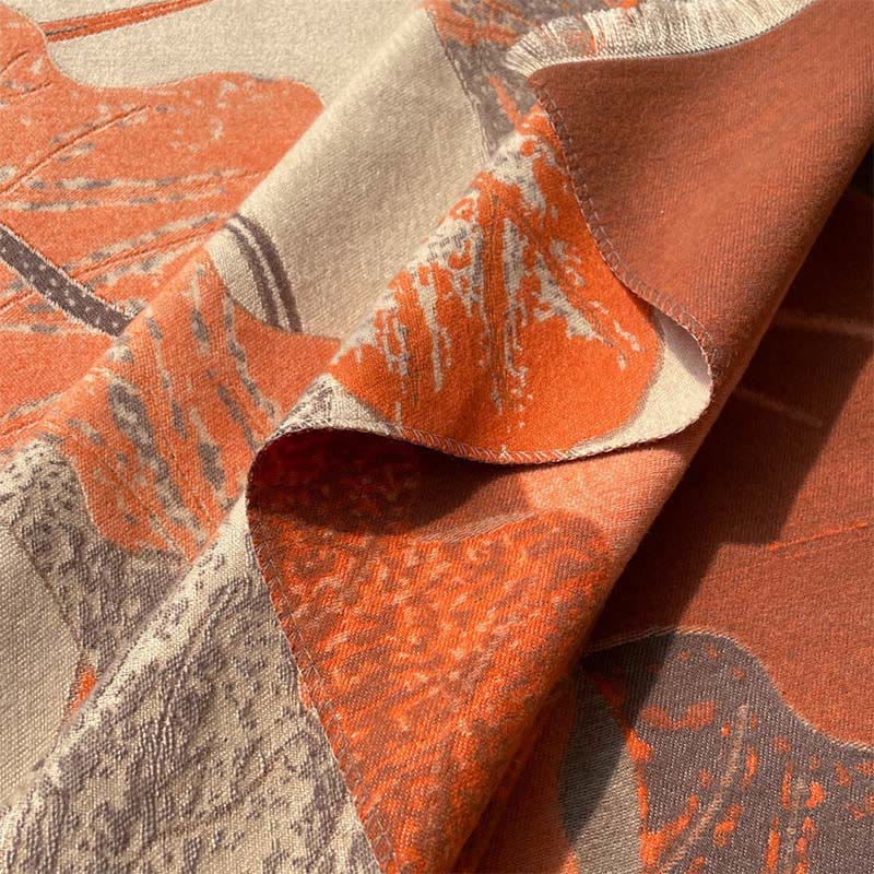 Écharpe douce à motif de Buddha Stones, cigognes, fleurs de lotus et feuilles, hiver. - image 2