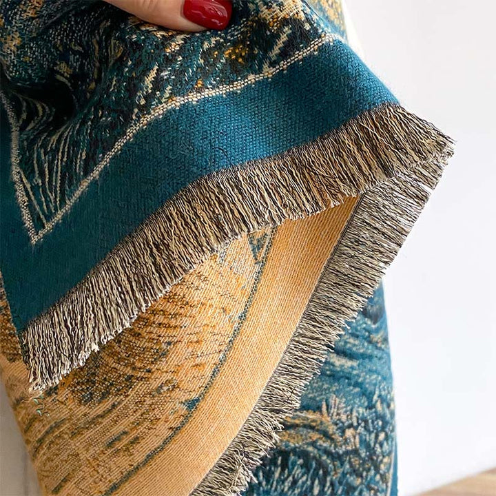 Écharpe-châle douillette à motif de Buddha Stones , dégradé de couleurs hivernales, collines chaudes et arbres - image 5