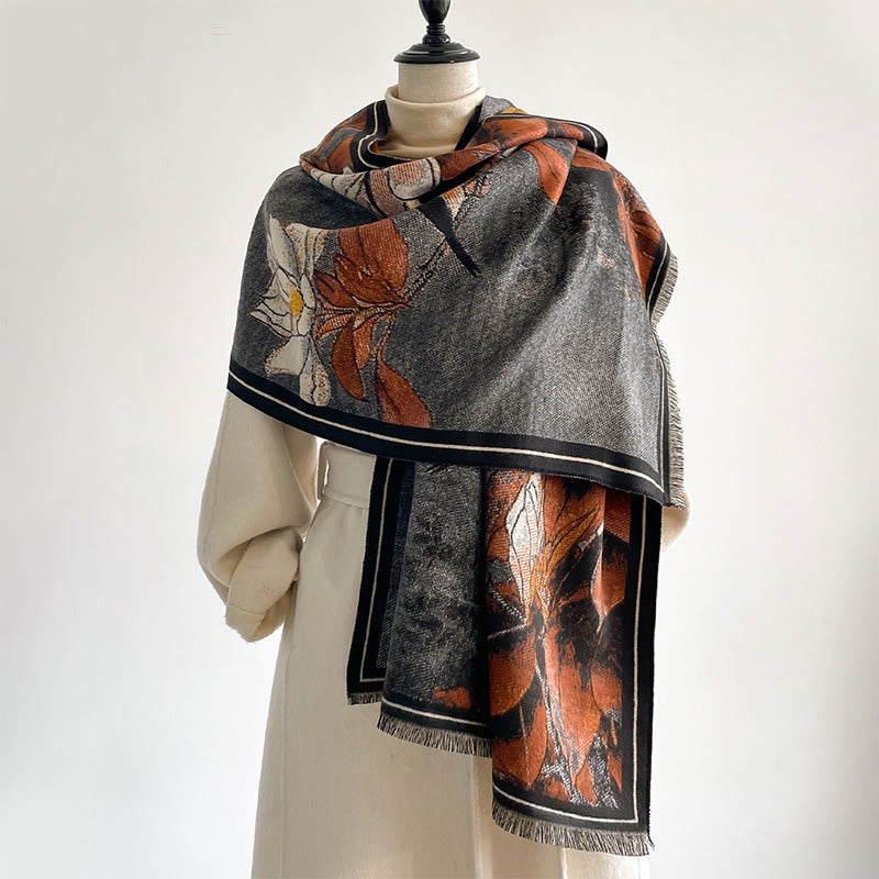 Écharpe-châle chaude et confortable avec motif de Buddha Stones, de fleurs de magnolia blanches d'hiver et de petits oiseaux. - image 4