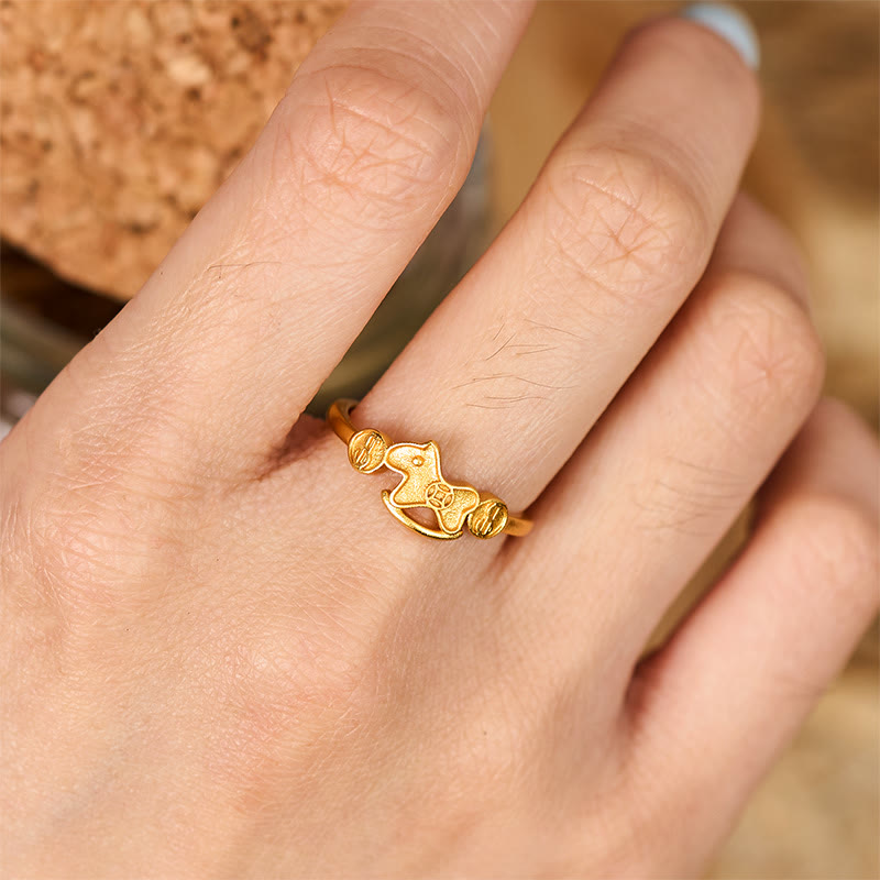 Bague ajustable en laiton plaqué or 24 carats avec pièce de monnaie représentant l'année du Cheval, ornée de Buddha Stones. - image 4