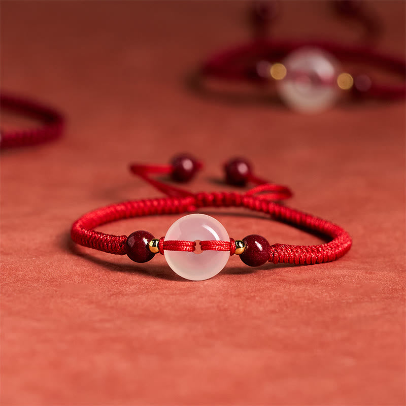 Bracelet de la paix en agate blanche, nœud plat, nœud diamant et cordon rouge, orné de Buddha Stonesune boucle de boucle en agate plate. - Cordon rouge à nœud diamant - image 26