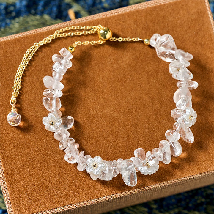 Bracelet d'équilibre en cristal blanc améthyste et améthyste, orné d'un motif floral irrégulier en Buddha Stones - image 11