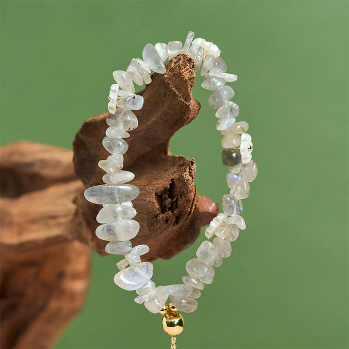 Bracelet d'équilibre en cristal blanc améthyste et améthyste, orné d'un motif floral irrégulier en Buddha Stones - image 20