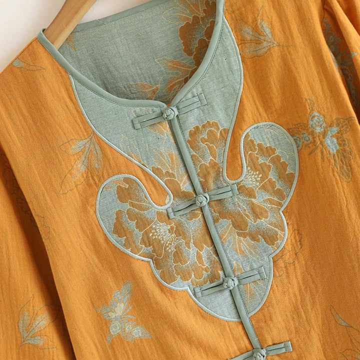 Ensemble 2 pièces en Buddha Stones : cardigan à manches longues imprimé à boutons grenouille et pantalon à poches.  - image 3