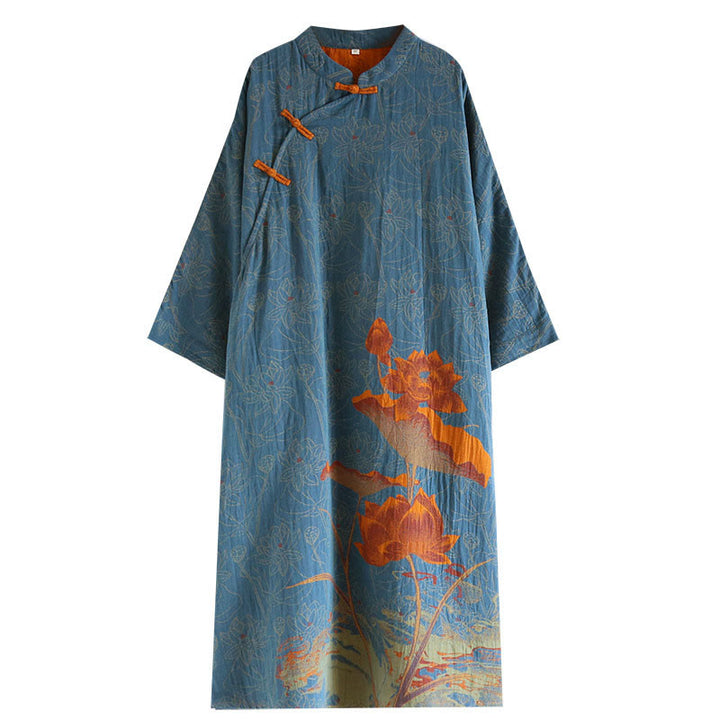 Robe midi en coton à manches longues, ornée de fleurs jacquard et de Buddha Stones, avec col montant à boutons brandebourg. - image 10