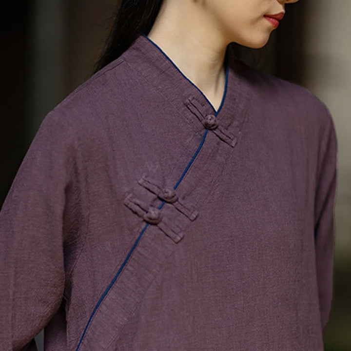 Robe Cheongsam midi en lin ramie uni à manches longues et poches, ornée de boutons grenouille et de Buddha Stones - image 21