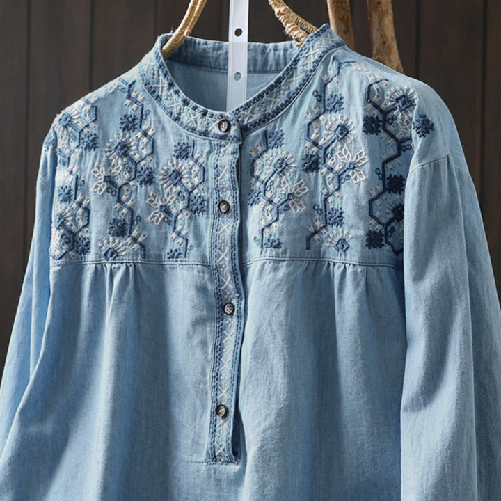 Chemise femme en denim de coton à demi-boutons, ornée de broderies florales géométriques et de Buddha Stones - image 3