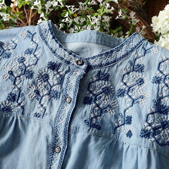 Chemise femme en denim de coton à demi-boutons, ornée de broderies florales géométriques et de Buddha Stones - image 8