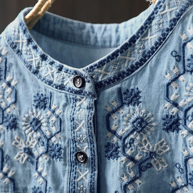 Chemise femme en denim de coton à demi-boutons, ornée de broderies florales géométriques et de Buddha Stones - image 5