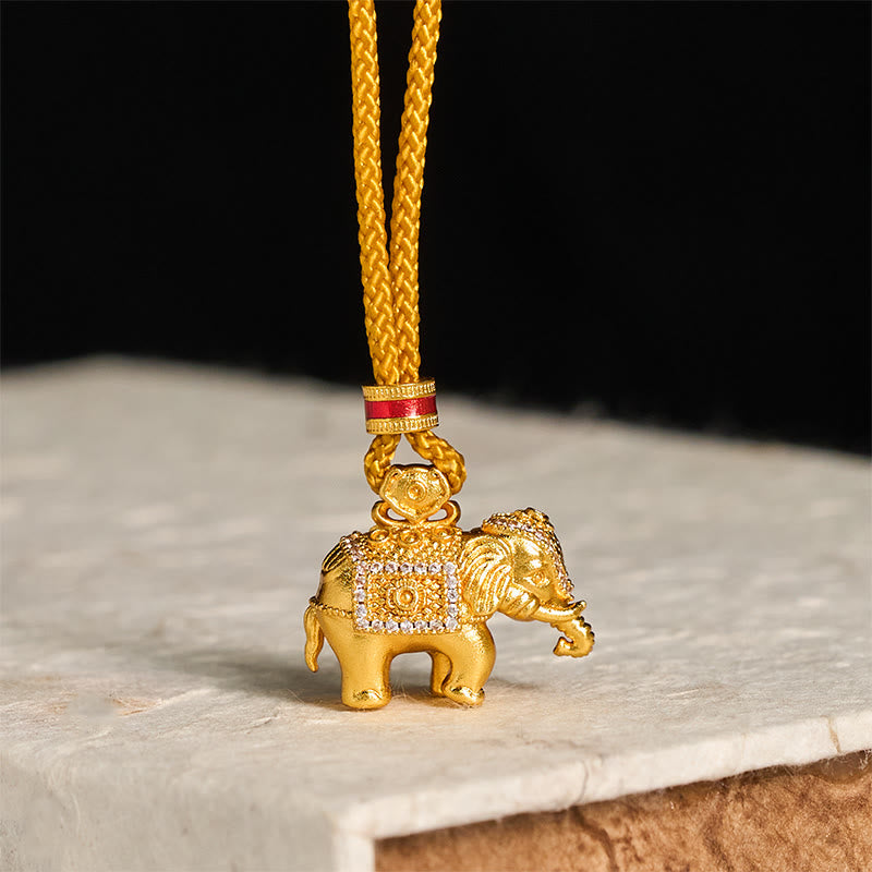 Collier pendentif éléphant en laiton plaqué or 24 carats avec Buddha Stones et corde de force - Éléphant - image 0