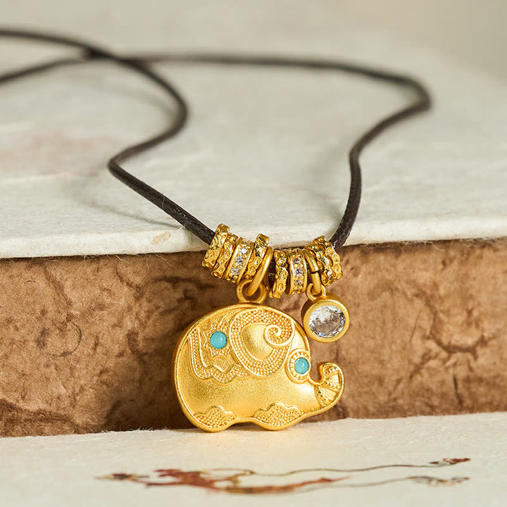 Collier pendentif en laiton plaqué or 24 carats avec symbole d'éléphant et corde de force, Buddha Stones. - image 1