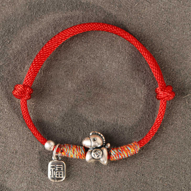 Bracelet porte-bonheur tressé en argent sterling 999 avec breloque représentant le caractère Fu de l'année du Cheval et Buddha Stones - Cordon rouge (Tour de poignet : 14-18 cm) - image 19