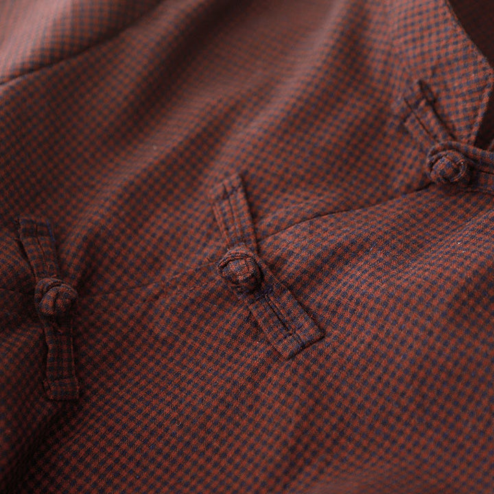 Robe midi à carreaux marron automnale Buddha Stones, col montant, boutons brandebourg, manches longues et poches - image 4