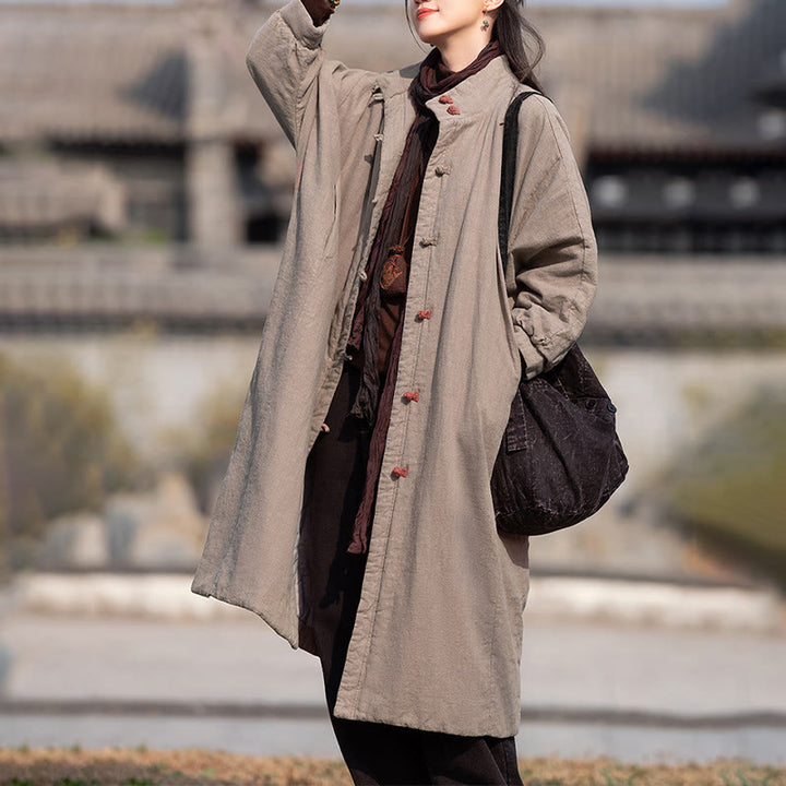 Manteau thermique d'hiver pour femme en coton ramie uni à manches longues et poches, orné de boutons brandebourg, de la Buddha Stones. - image 25