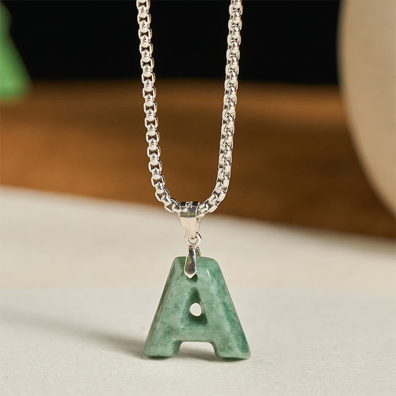 Collier pendentif en jade naturel avec lettre AZ et chaîne large en acier titane, symbole de prospérité, Buddha Stones' un pendentif en forme de lettre AZ. - UN - image 1