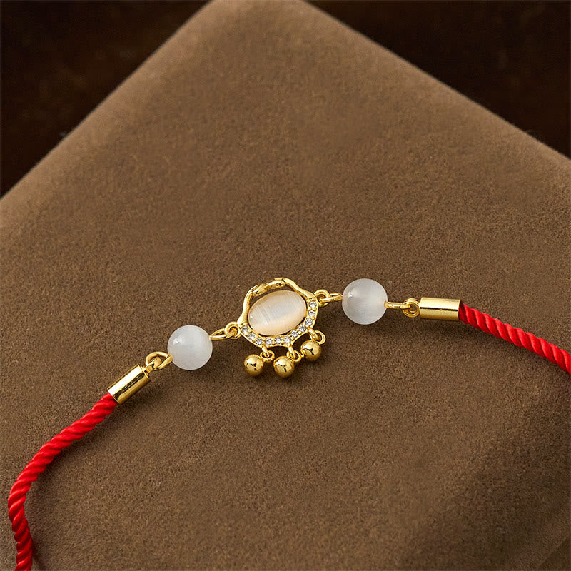Bracelet de protection en cuivre plaqué or avec breloque cadenas chinois en Buddha Stones, œil de chat et cordon rouge - image 3