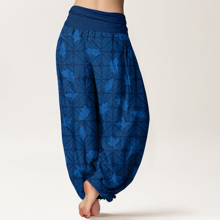 Pantalon harem pour femme en coton à motif de feuilles à carreaux soigneusement disposées, orné de Buddha Stones. Taille élastique. - image 1
