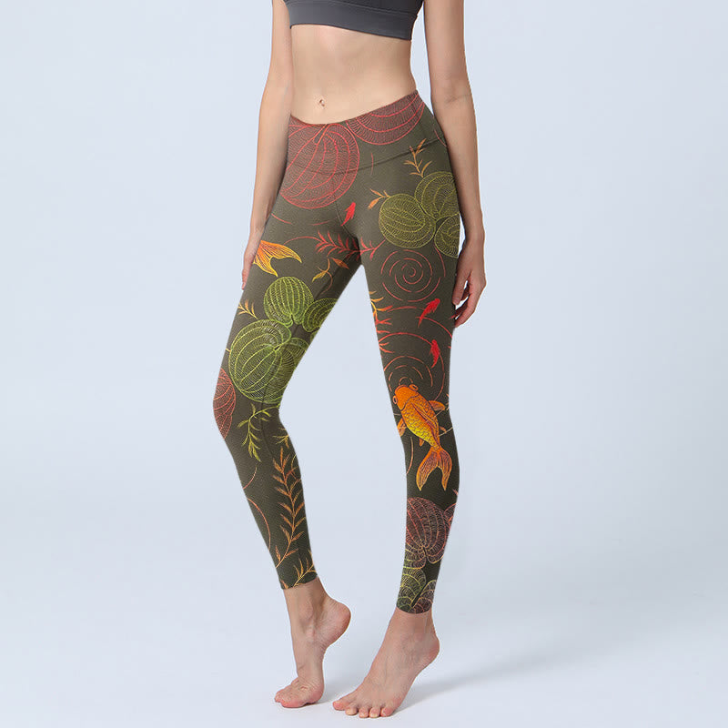 Leggings de sport pour femmes avec imprimé de Buddha Stones koï colorées, de vagues et de motifs végétaux. - Vert olive foncé - US18，UK/AU22，EU50 (4XL) - image 0