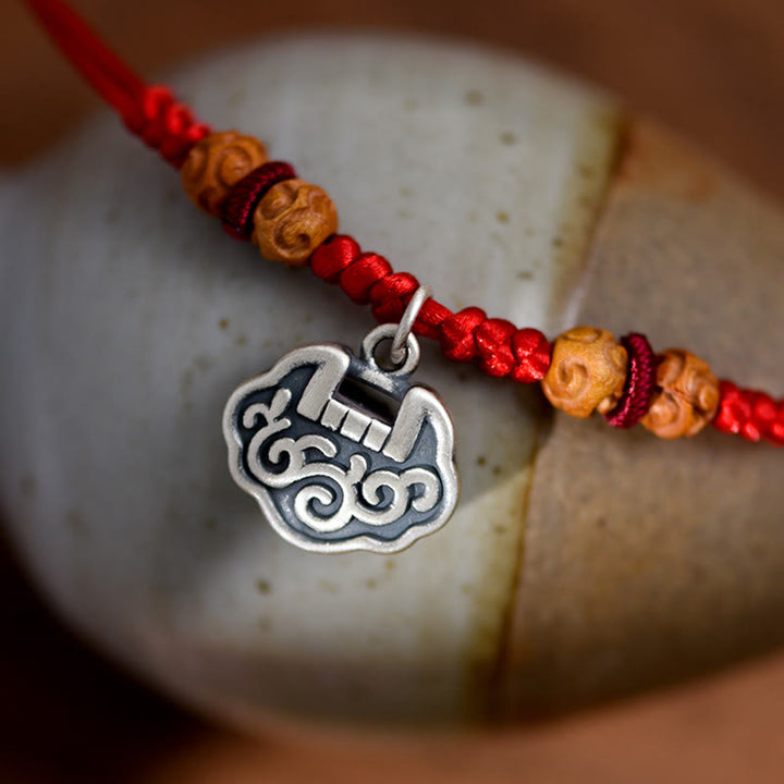 Collier de protection ajustable pour chats et petits chiens, Buddha Stonesun cadenas argenté, d'une ficelle rouge et de perles en bois de pêcher. - image 14