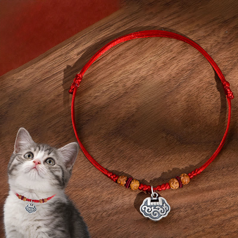 Collier de protection ajustable pour chats et petits chiens, Buddha Stonesun cadenas argenté, d'une ficelle rouge et de perles en bois de pêcher. - Corde rouge - 50-65 cm - image 0