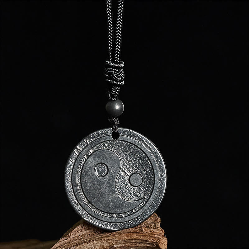 Collier pendentif en pierre de shungite naturelle et authentique, sculptée, symbole Yin Yang et protection, avec pendentif Buddha Stones. - Pierre de shungite (Protection ♥ Ancrage) - 35-40 mm - image 0