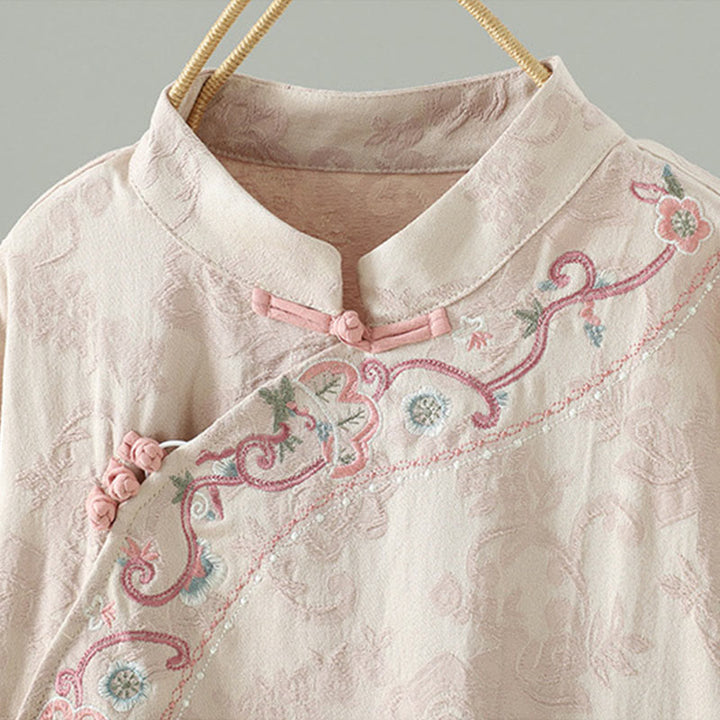 Robe midi en coton à manches longues, col montant, boutons brandebourg et broderie florale, ornée de Buddha Stones - image 2