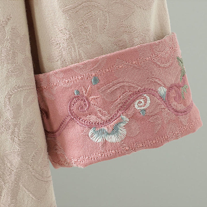 Robe midi en coton à manches longues, col montant, boutons brandebourg et broderie florale, ornée de Buddha Stones - image 5