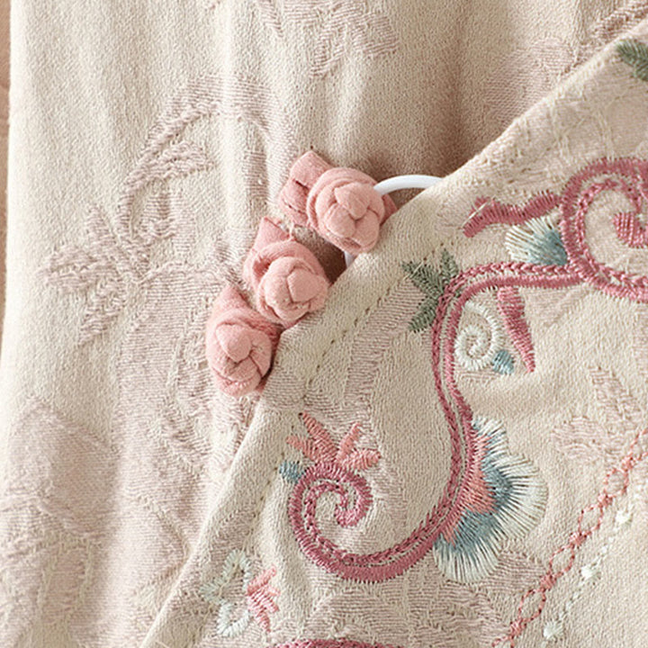 Robe midi en coton à manches longues, col montant, boutons brandebourg et broderie florale, ornée de Buddha Stones - image 4