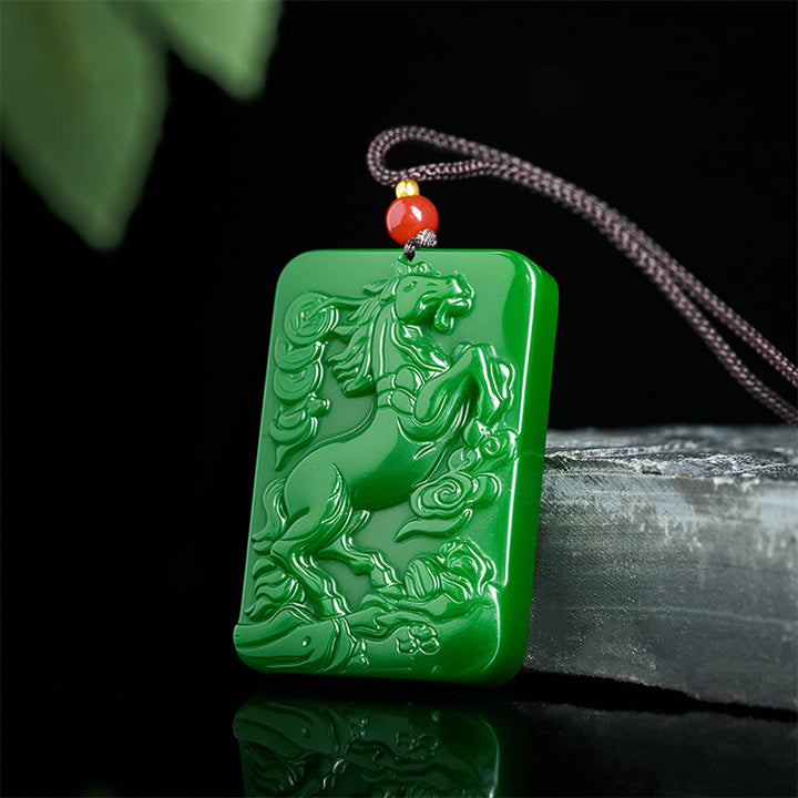 Pendentifs de collier en jade de l'année du Cheval , Buddha Stones, symbole d'abondance - image 2