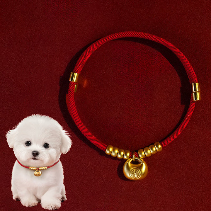 Collier de protection ajustable pour chats et petits chiens, orné de perles rouges et de Buddha Stones - Pendentif en forme de lingot - 25-50 cm - image 0